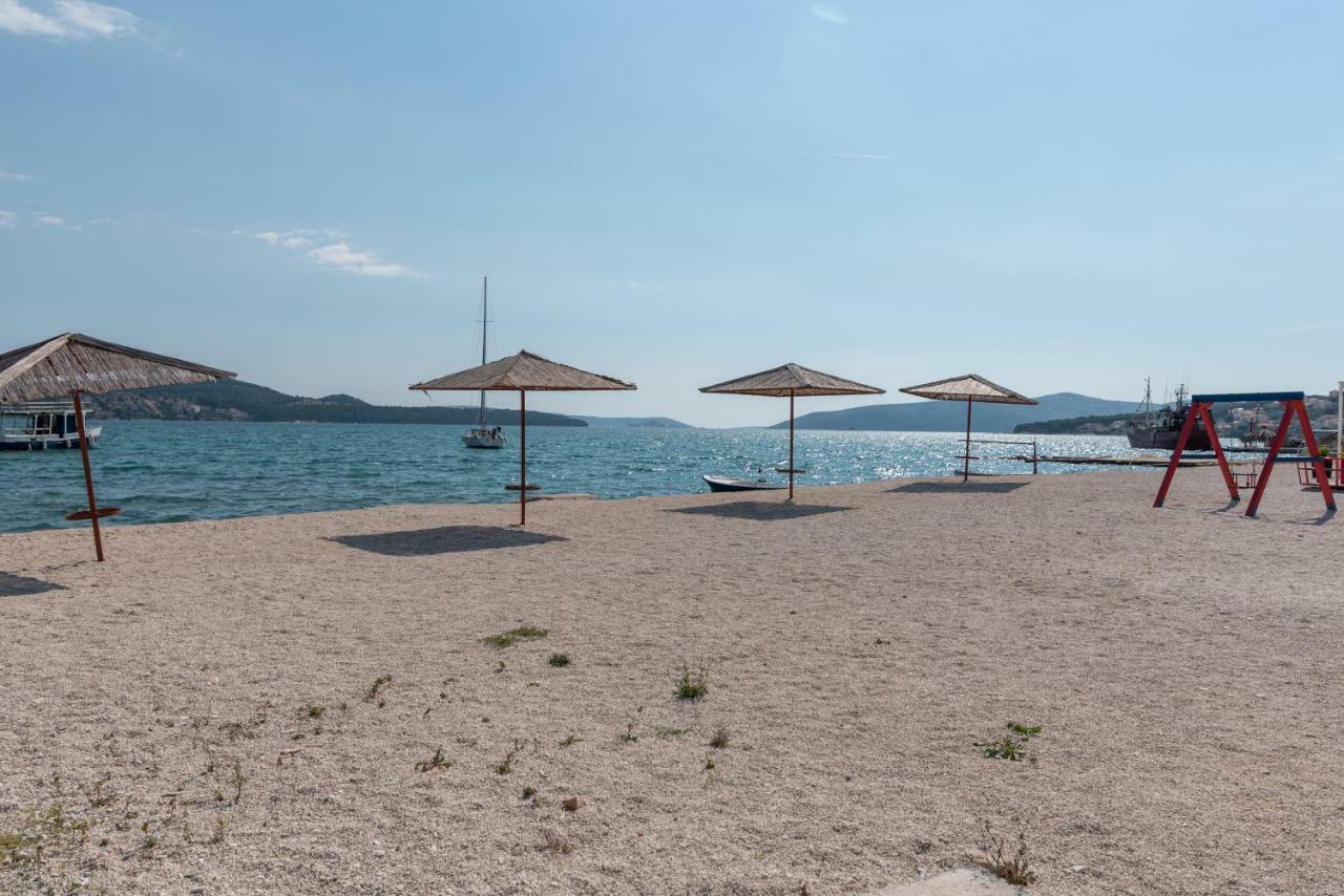 Marinella Lägenhet Trogir Exteriör bild